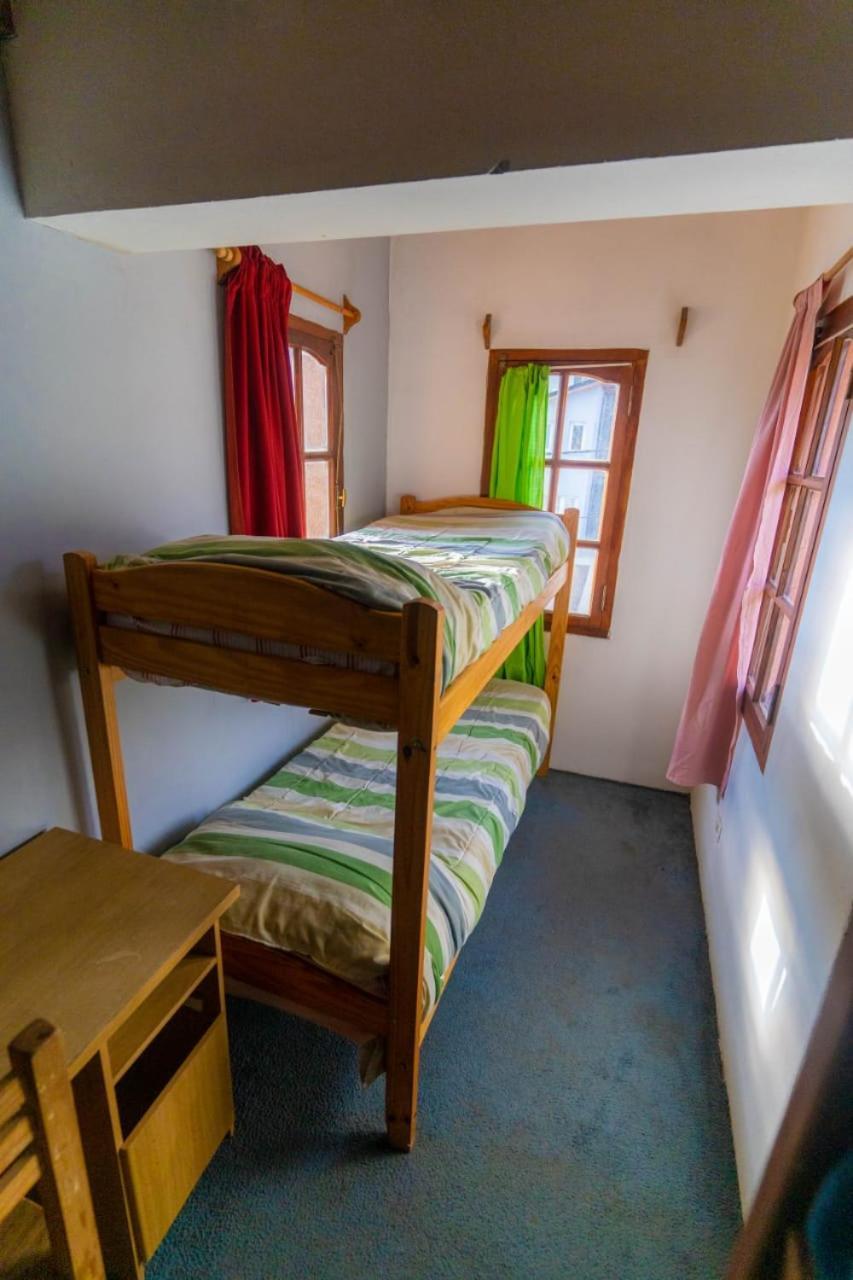 La Casa De Emma Hostel Esquel Luaran gambar